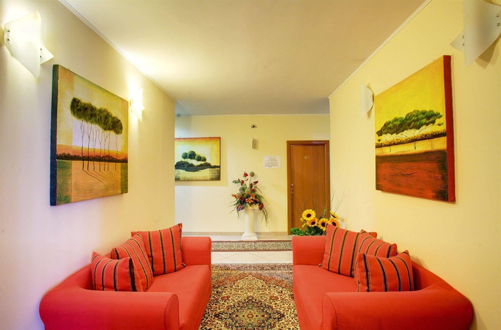 Lo Scacciapensieri Hotel & Restaurant Monteroni di Lecce Kültér fotó